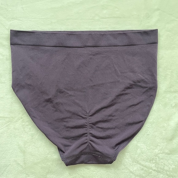 NWOT Wacoal Smoothing Shapewear Briefs - Picture 4 of 5